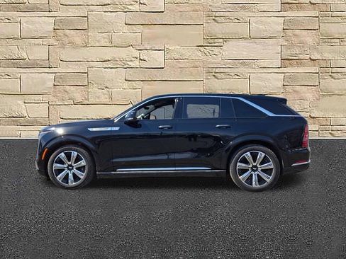 Certified 2025 Cadillac Escalade IQ Luxury 2 image 2