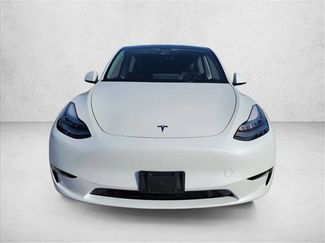 Used 2022 Tesla Model Y Long Range video 2