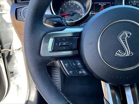 Used 2016 Ford Mustang Shelby GT350 w/ Technology Package image 23