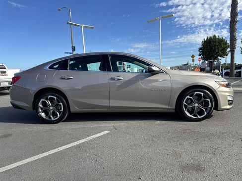 Used 2023 Chevrolet Malibu LT image 3