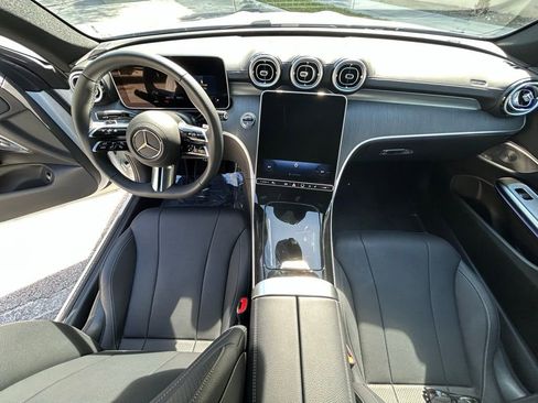 Used 2025 Mercedes-Benz CLE 450 4MATIC Coupe image 10