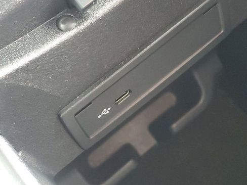 Used 2022 Mercedes-Benz GLE 350 4MATIC image 22