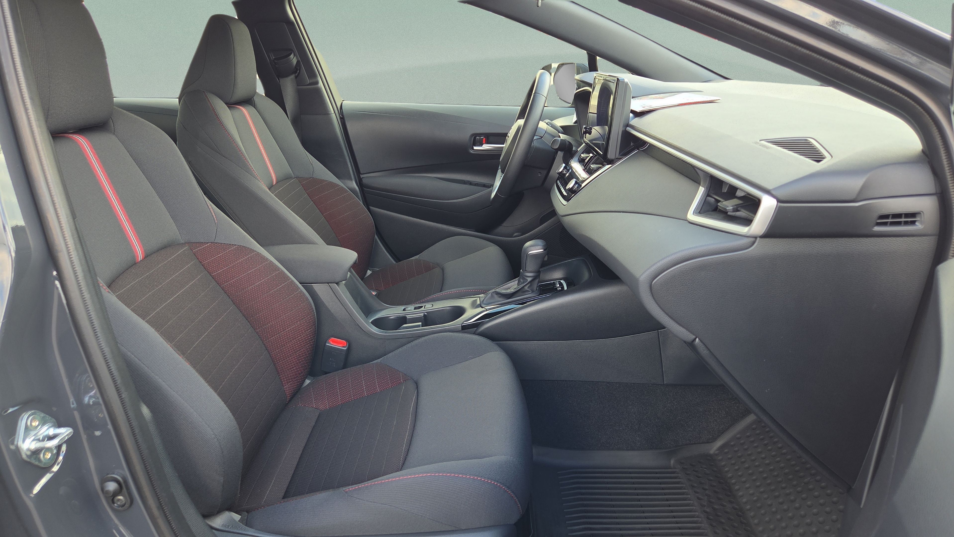 Certified 2026 Toyota Corolla SE FWD image 15
