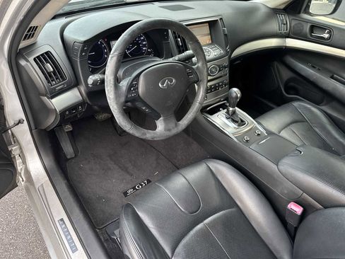 Used 2013 INFINITI G37 Journey w/ Premium Pkg image 7