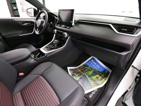 Used 2022 Toyota RAV4 XSE image 36