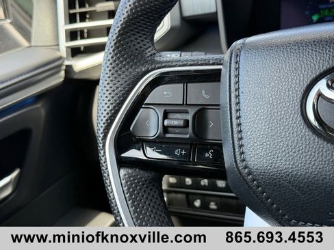Used 2024 Toyota Sequoia Platinum AWD/4WD image 25