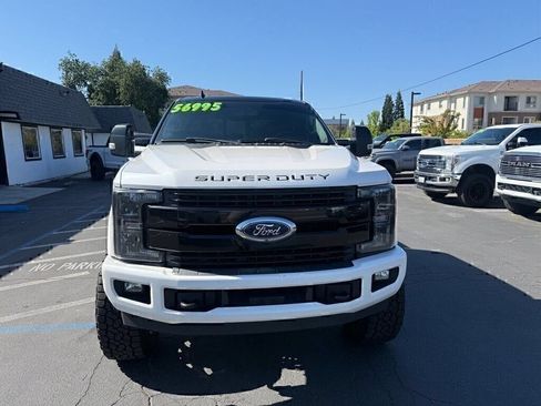 Used 2019 Ford F250 Lariat AWD/4WD image 2