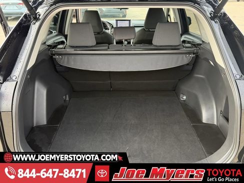 Used 2025 Toyota RAV4 XLE w/ Convenience Package image 31