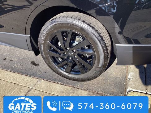 Used 2024 Chevrolet Equinox LS w/ LS Convenience Package image 31