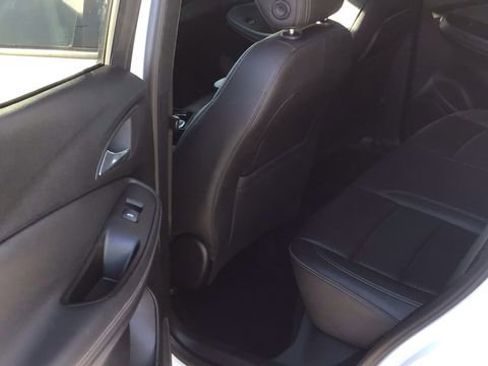 Used 2020 Buick Encore GX Essence w/ Experience Buick Package image 15