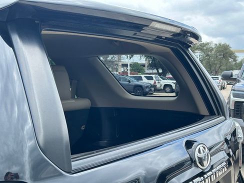 Used 2020 Toyota 4Runner SR5 Premium w/ Moonroof Package RWD image 16
