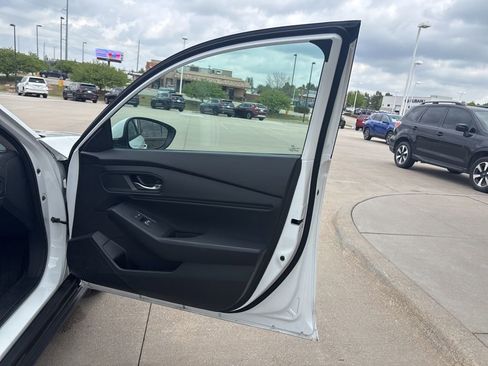 Used 2024 Honda Accord EX image 25