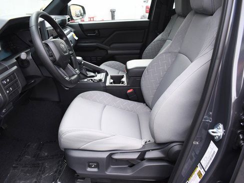 New 2025 Toyota Tacoma SR5 image 7