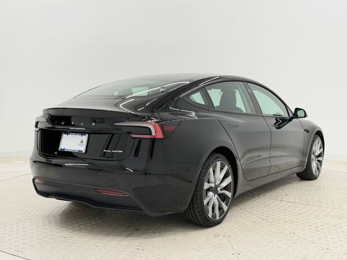 Used 2025 Tesla Model 3 Long Range AWD/4WD image 9