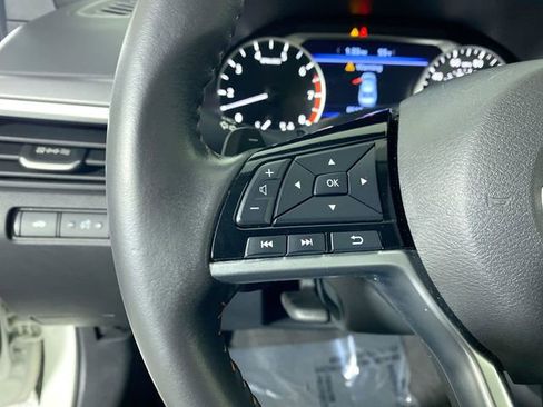 Used 2024 Nissan Altima 2.5 SR image 12