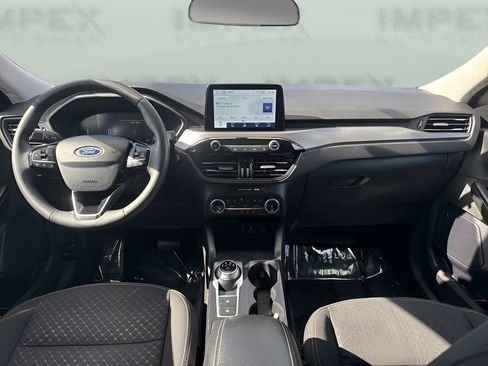 Used 2024 Ford Escape Active w/ Cold Weather Package image 12