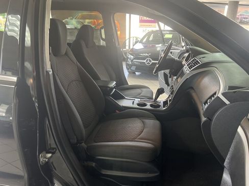 Used 2012 Chevrolet Traverse LT w/ All-Star Edition image 24