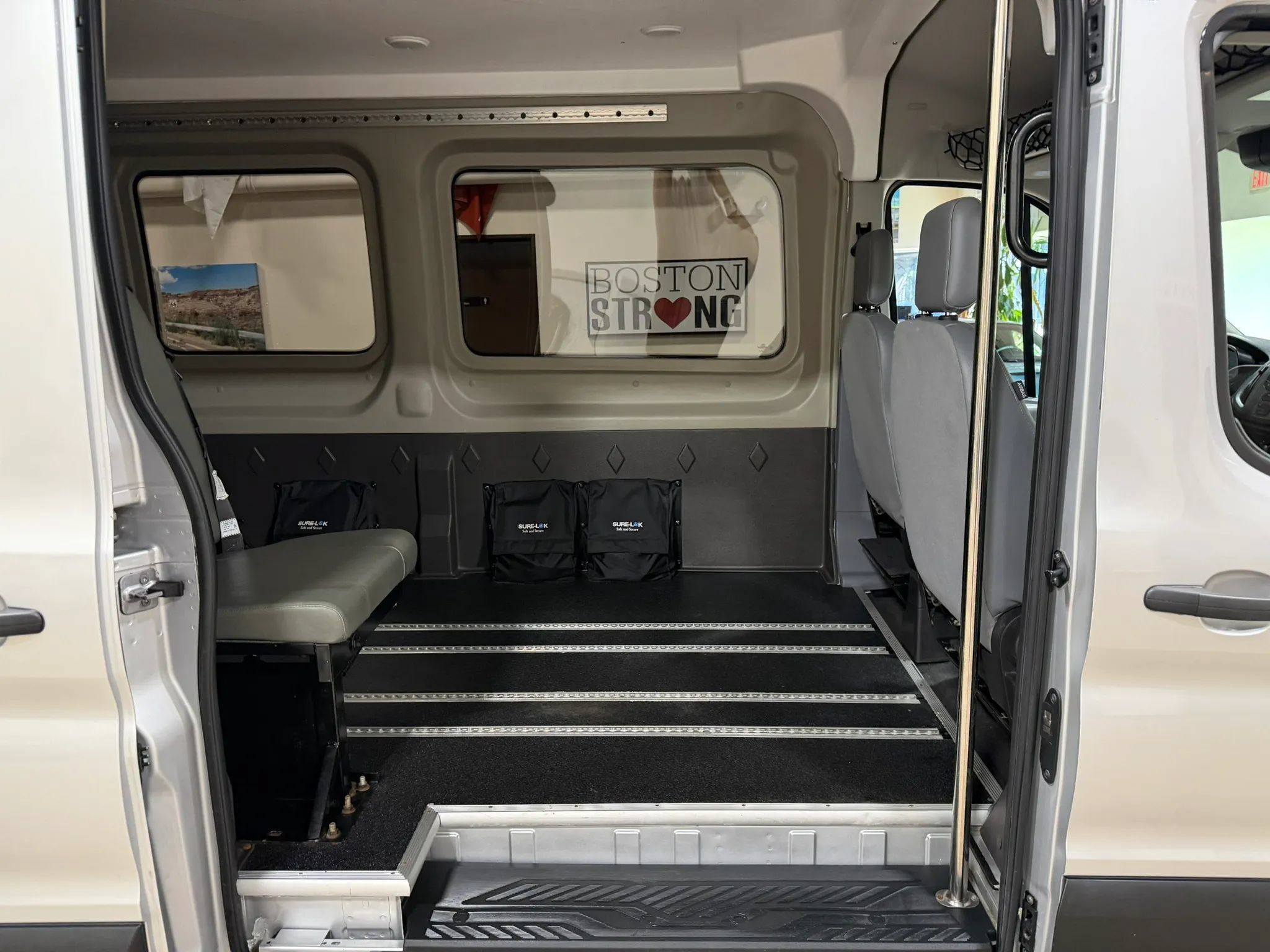 Used 2019 Ford Transit 250 148 Medium Roof RWD image 25