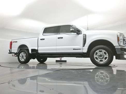 New 2026 Ford F250 XLT w/ FX4 Off-Road Package image 45