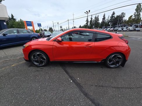 Used 2021 Hyundai Veloster Turbo FWD image 4