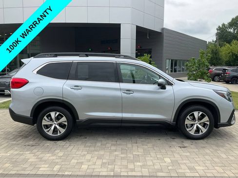 Certified 2023 Subaru Ascent Premium w/ Convenience Package AWD/4WD image 8