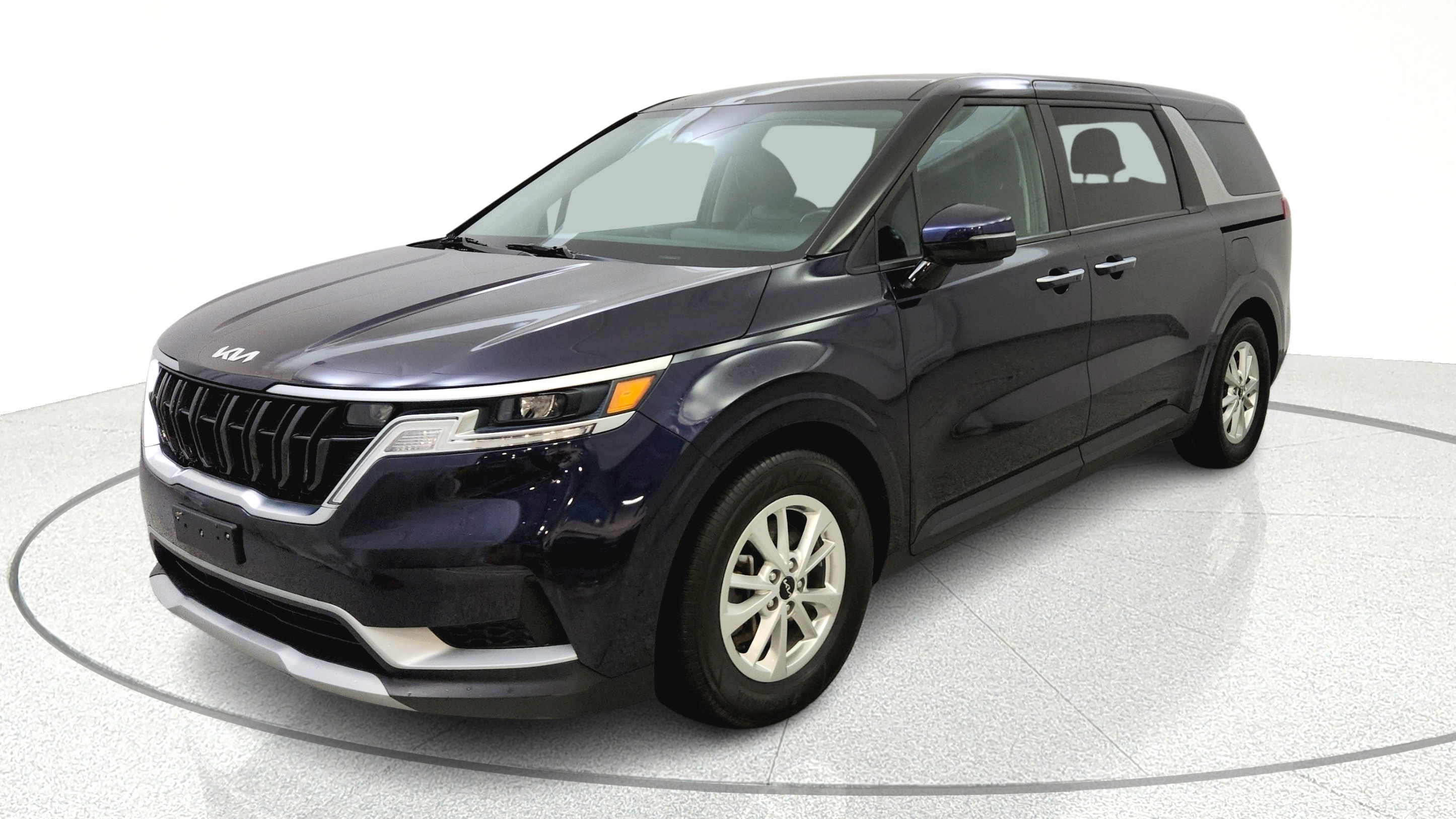 Used 2022 Kia Carnival LX FWD image 2