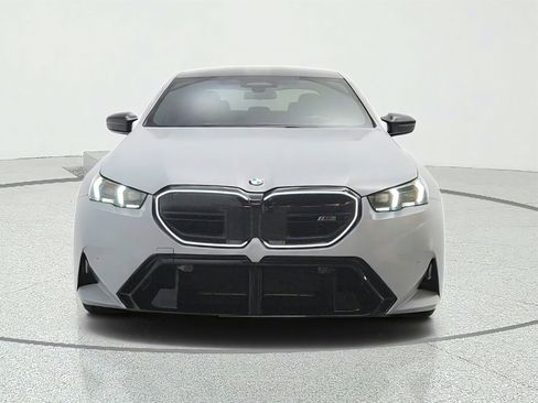 Used 2025 BMW M5 w/ Carbon Package AWD/4WD image 2
