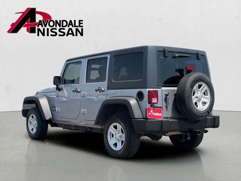Used 2018 Jeep Wrangler Unlimited Sport AWD/4WD image 3