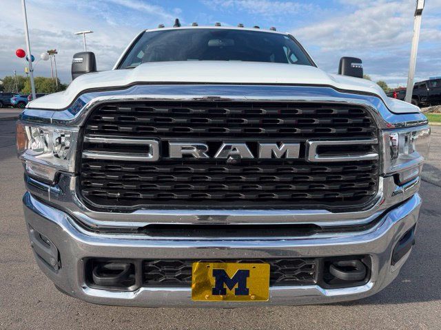 Used 2023 RAM 2500 Tradesman w/ Towing Technology Group AWD/4WD image 3