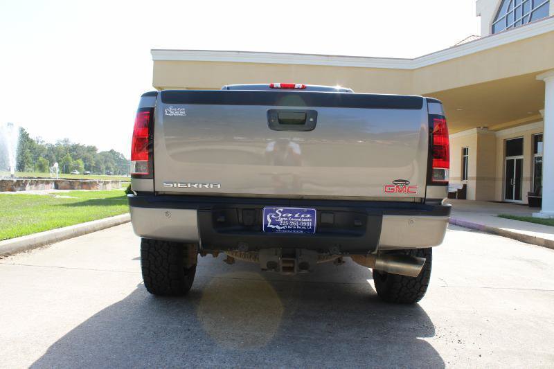 Used 2013 GMC Sierra 2500 Denali w/ Suspension Package, Off-Road AWD/4WD image 15