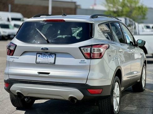 Used 2017 Ford Escape SE w/ Equipment Group 201A FWD image 5