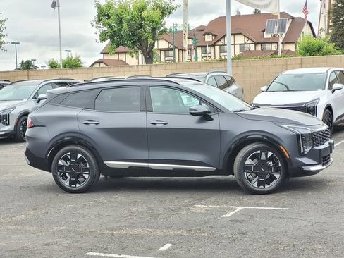 New 2026 Kia Sportage SX FWD image 3