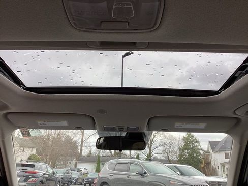 New 2026 Hyundai Venue FWD image 30