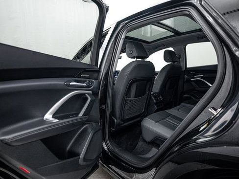 Certified 2025 Audi Q5 Premium Plus w/ Premium Plus AWD/4WD image 16