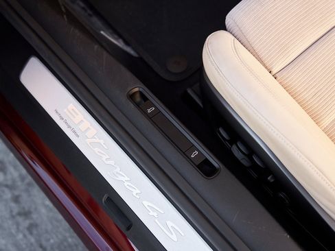 Used 2021 Porsche 911 Targa 4S image 30