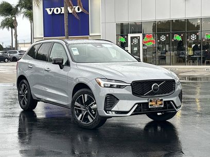 New 2026 Volvo XC60 B5 Core w/ Climate Package