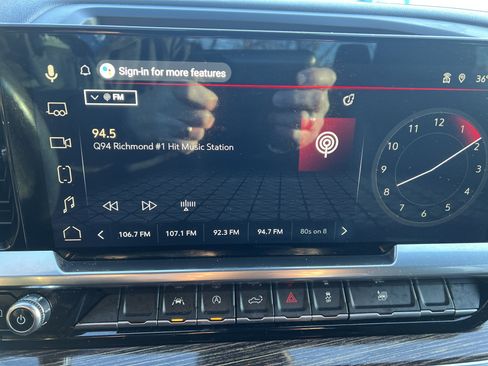 Used 2023 GMC Sierra 1500 Elevation image 27