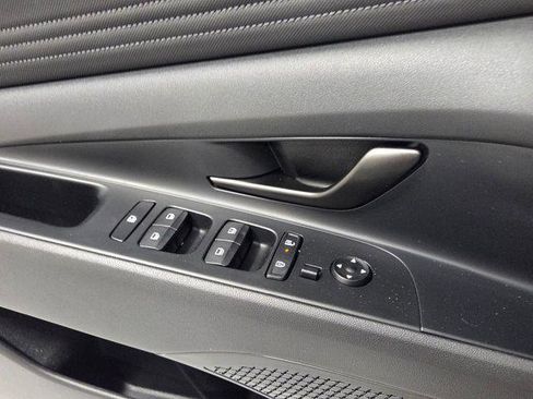 New 2025 Hyundai Elantra Sport FWD image 28