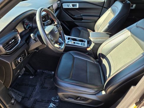 Used 2023 Ford Explorer ST-Line w/ Class IV Trailer Tow Package image 11