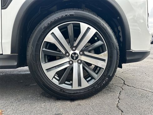 Used 2020 Mitsubishi Outlander Sport ES image 13