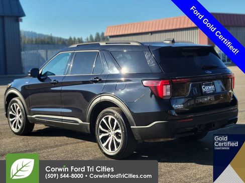 Used 2025 Ford Explorer ST-Line AWD/4WD image 16