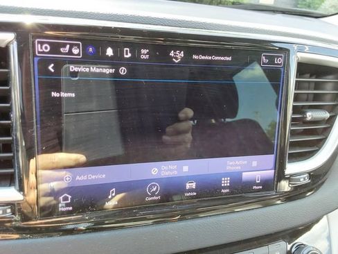 Used 2023 Chrysler Pacifica Touring-L FWD image 62