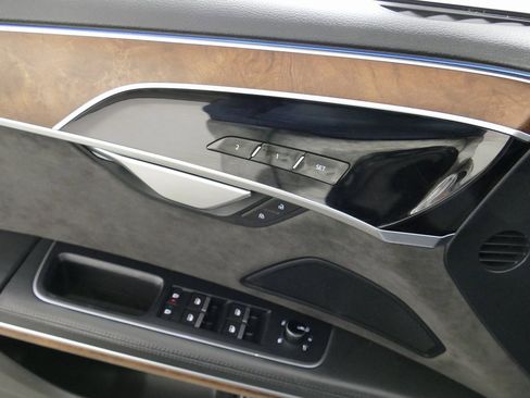 Used 2021 Audi A8 L 3.0T w/ Executive Plus Package image 11