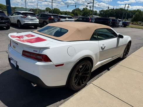 Used 2015 Chevrolet Camaro SS w/ RS Package RWD image 8