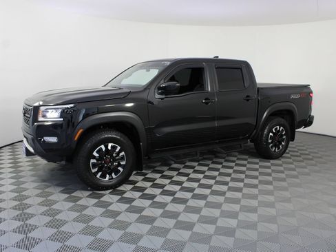 Used 2024 Nissan Frontier PRO-4X w/ Technology Package AWD/4WD image 2