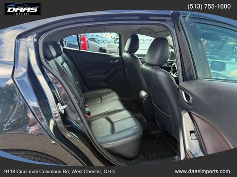Used 2018 MAZDA MAZDA3 Touring FWD image 22
