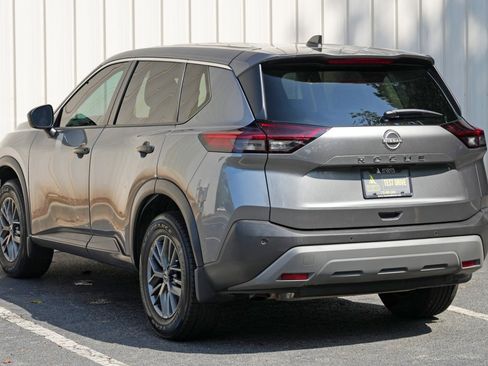 Used 2022 Nissan Rogue S FWD image 40