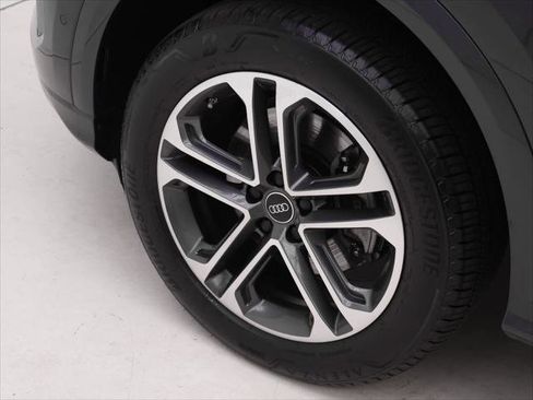 Certified 2025 Audi Q5 Premium w/ Convenience Package AWD/4WD image 20