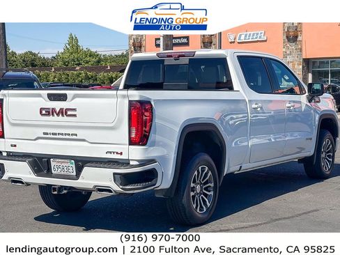 Used 2021 GMC Sierra 1500 AT4 w/ Technology Package AWD/4WD image 4