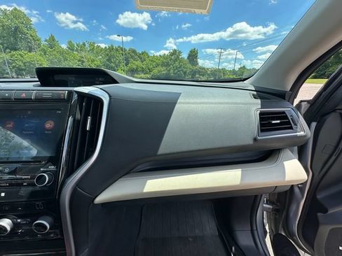 Used 2021 Subaru Ascent Touring AWD/4WD image 16
